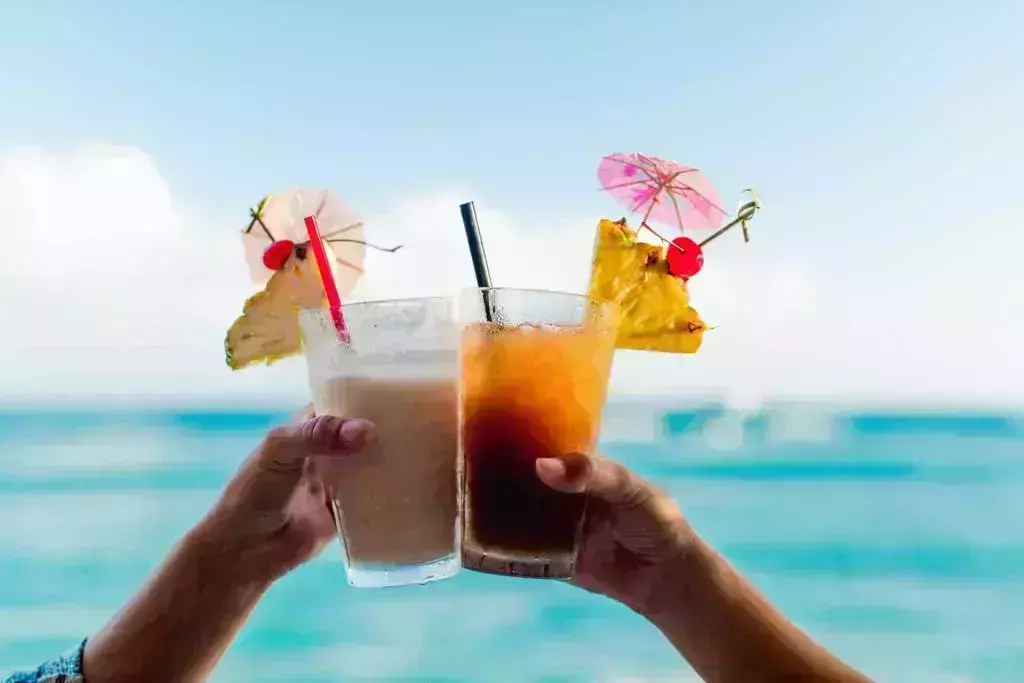 bars in honolulu