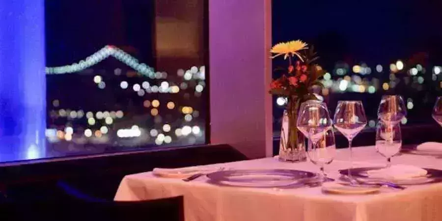Romantic Restaurants in the US