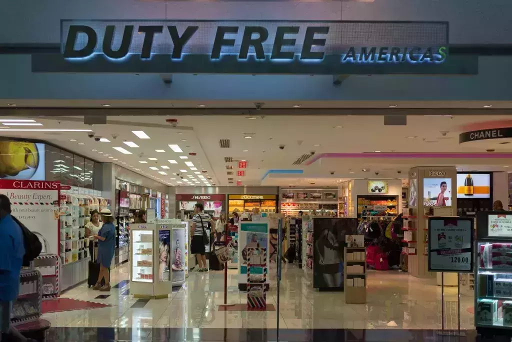 shopping at Atlanta Airport