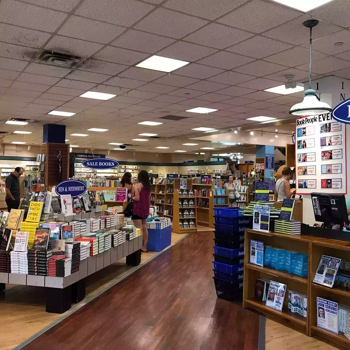 shopping Austin airport