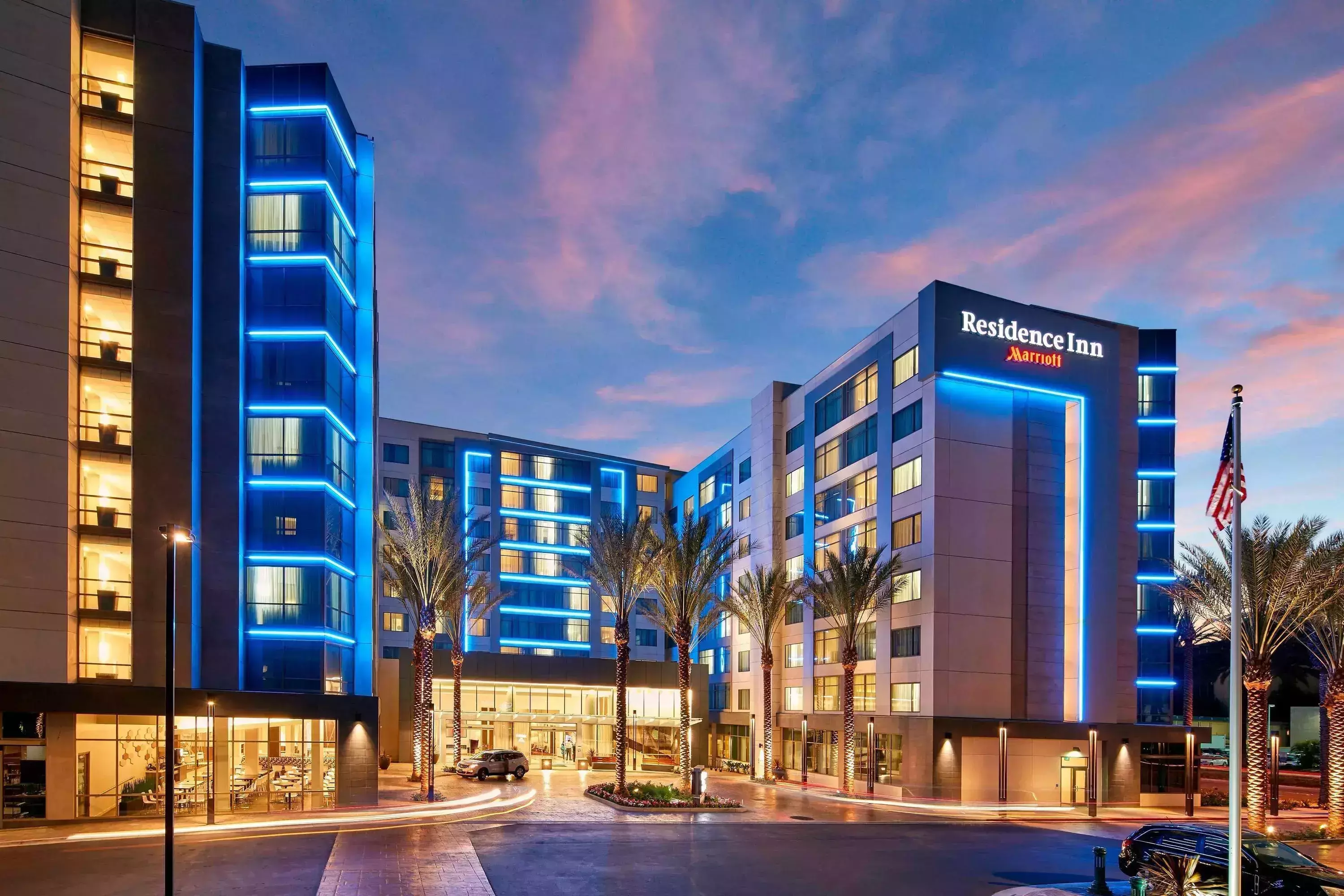 Closest Hotels to Disneyland
