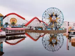 How Long did it Take to Build Disneyland?