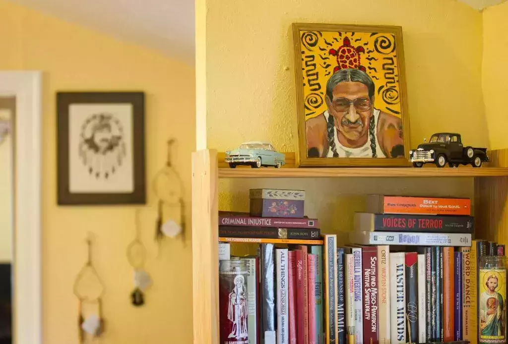 best bookstores in austin resistencia books