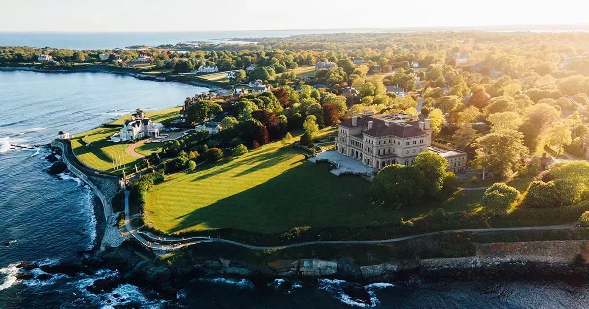 best walks Newport RI
