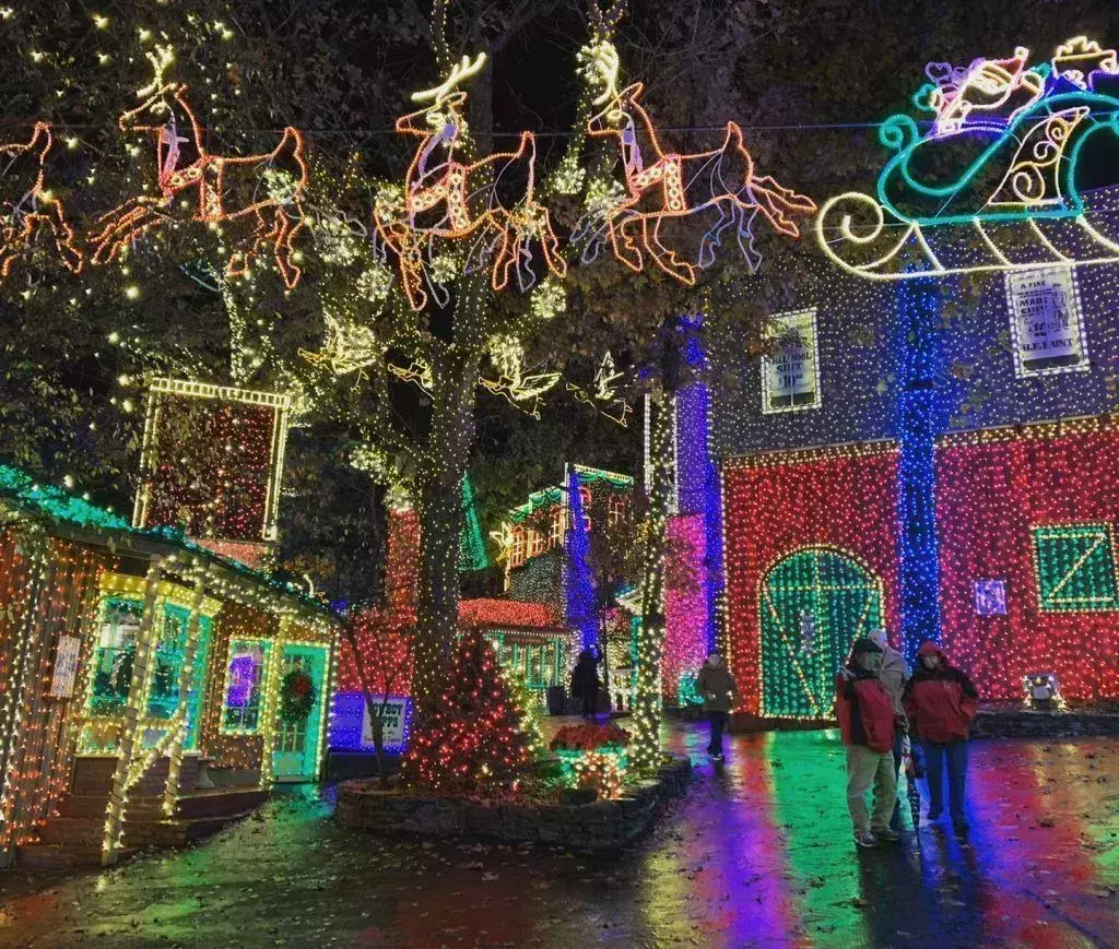 festive towns usa