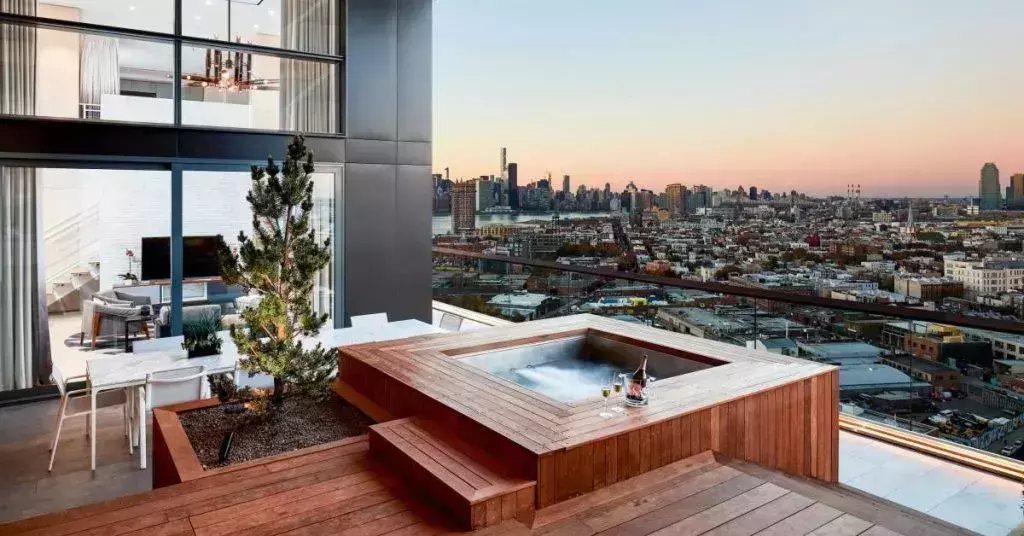 Vale Outdoor Jacuzzi