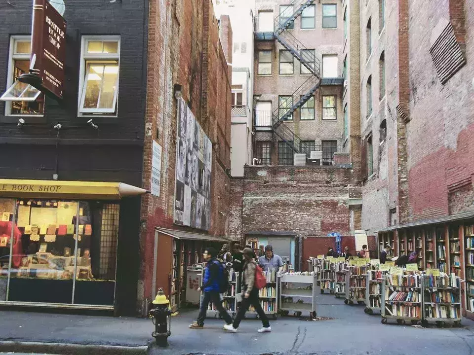 beautiful bookstores usa