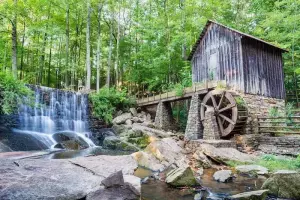 7 Romantic Getaways in North Georgia