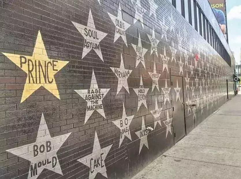 Star Wall Minneapolis
