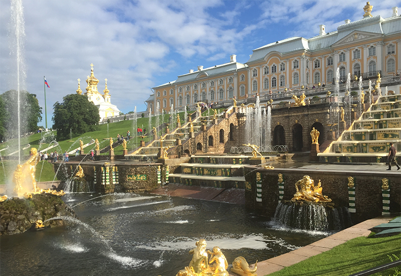 Scenic view of Peterhof Palace