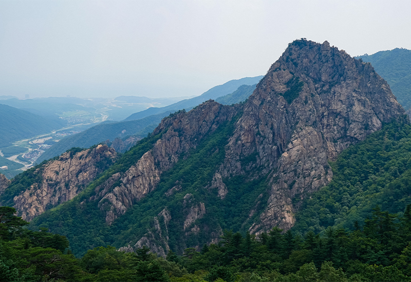 Scenic view of Seoraksan National Park