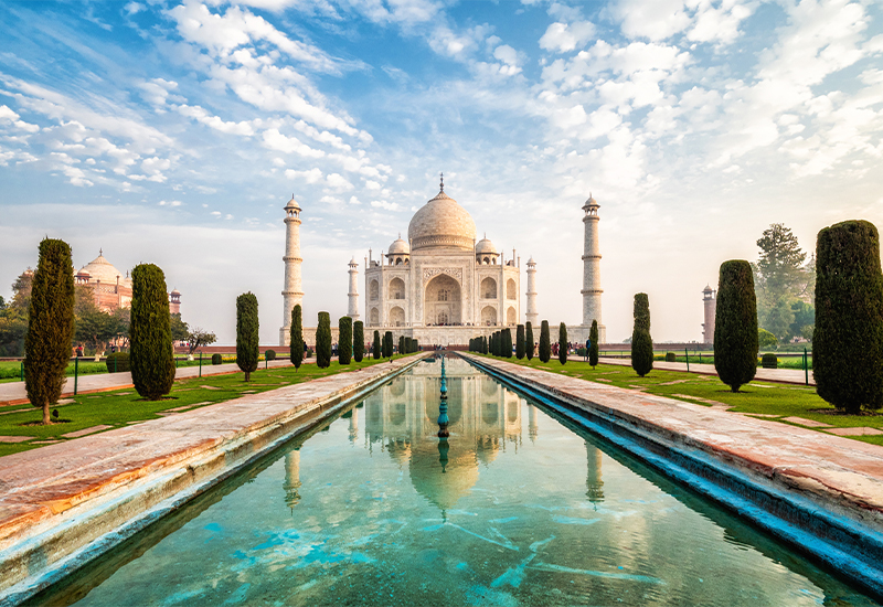 Scenic view of Taj Mahal