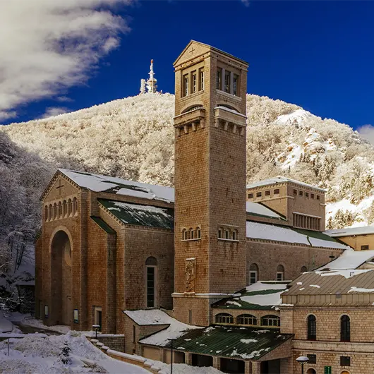 Una bella vista del monastero di Avellino