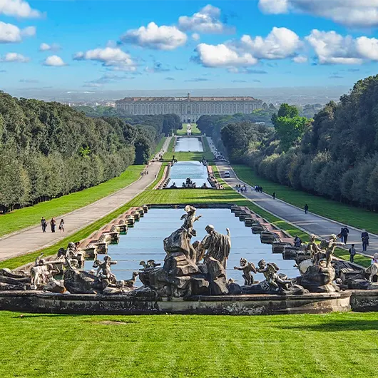 Una vista bonita del Palacio Real de Caserta