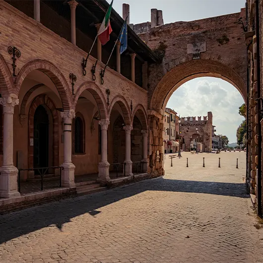Una bella vista dell’ingresso romano alla città di Fano nelle Marche