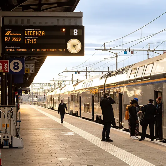Una bella vista della stazione centrale di Verona