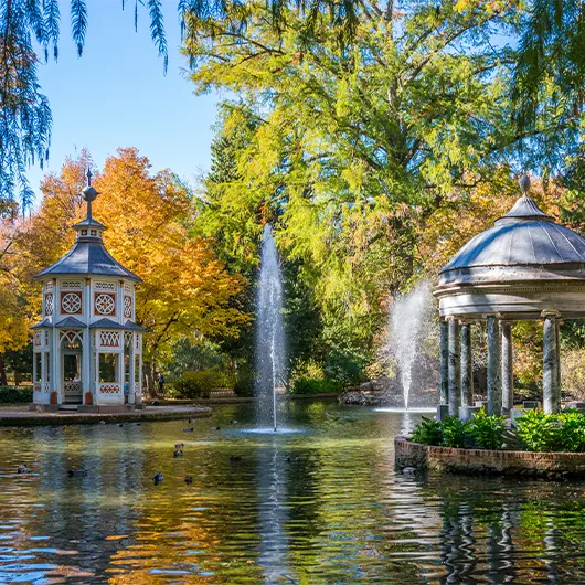 A Scenic View of Templetes in the Chinescos Pond