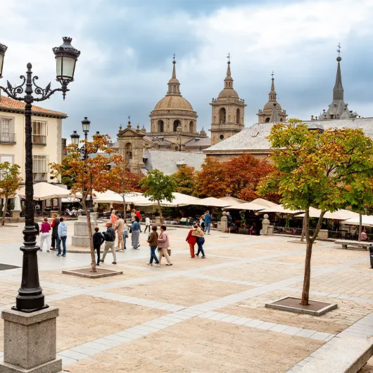 Una bella vista del sito reale di San Lorenzo de El Escorial