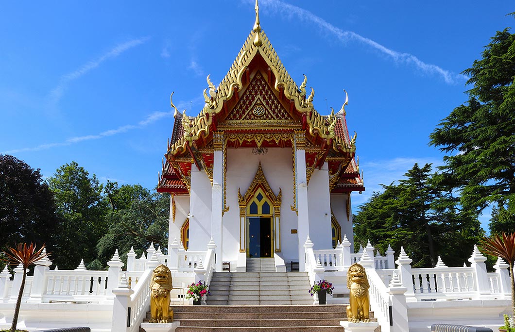 Buddhapadipa Buddhist Temple in Wimbledon