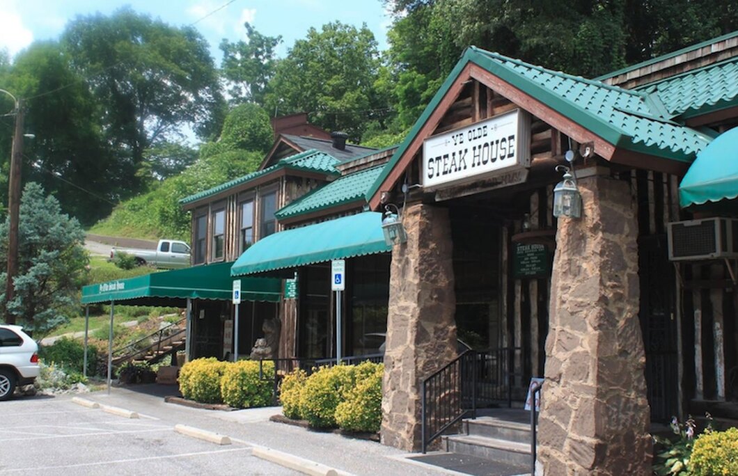 
6. Ye Olde Steak House – Knoxville