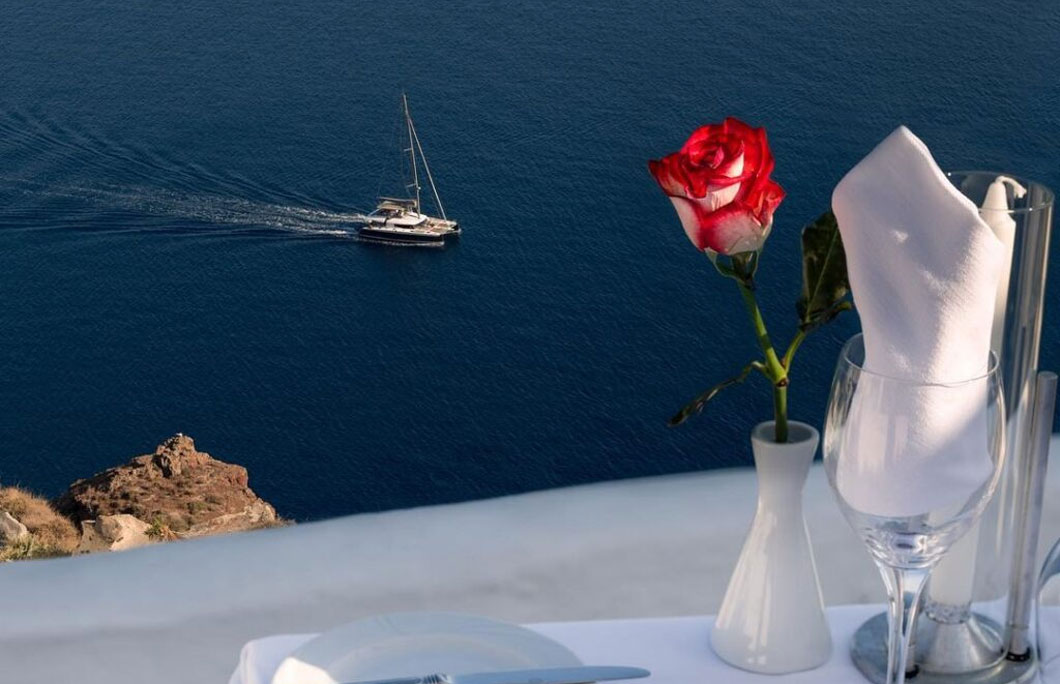 1. Ambrosia Restaurant – Santorini, Greece