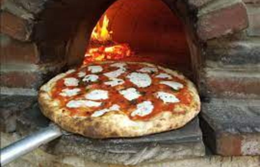 6. Avellino’s Wood Fire Pizzeria