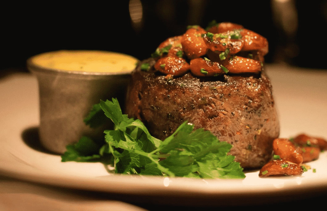 5. Bavette’s Bar and Boeuf – Chicago