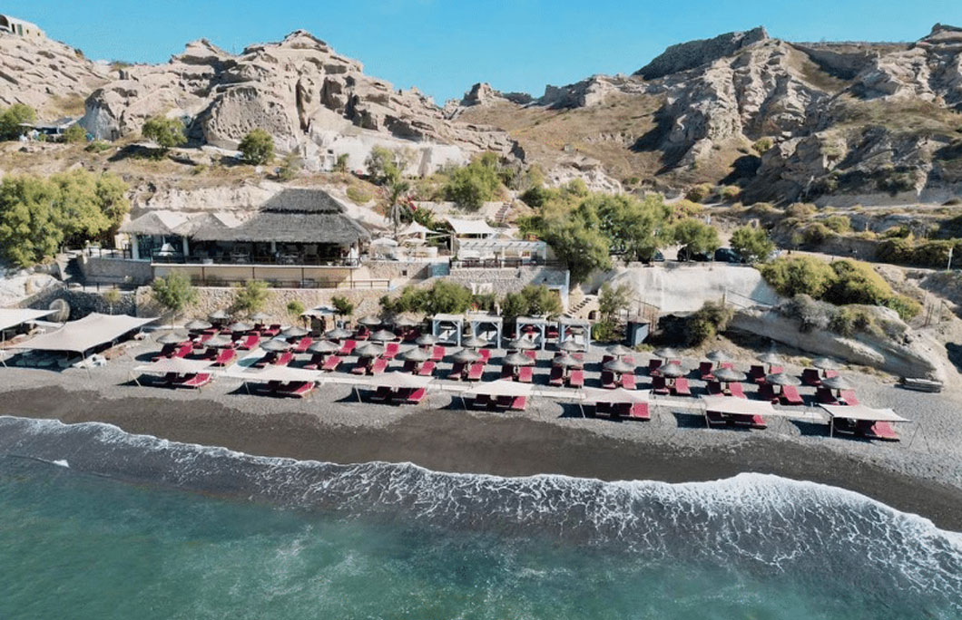 6. Theros Wave Beach Bar