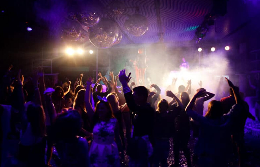 7 Places for the Best Nightlife In India | EnjoyTravel.com