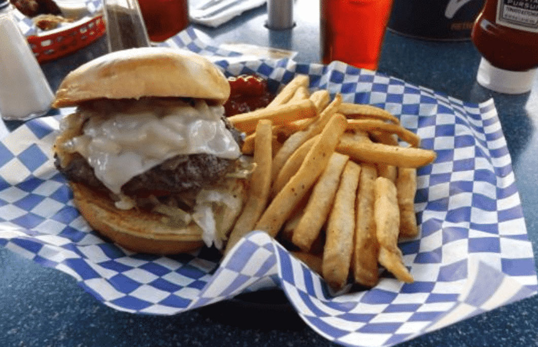 19. Blue Moose Burgers & Wings, Pigeon Forge