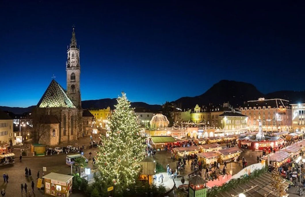 25. Bolzano Christmas Market – Bolzano, Italy