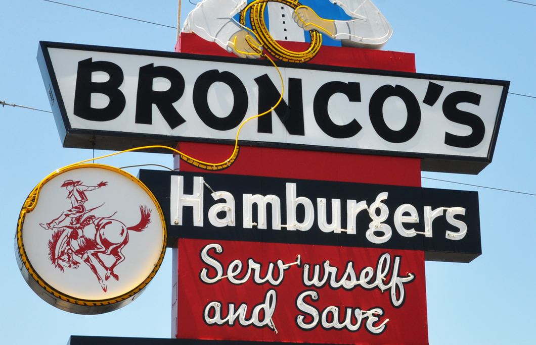 25. Bronco’s Burgers – Omaha