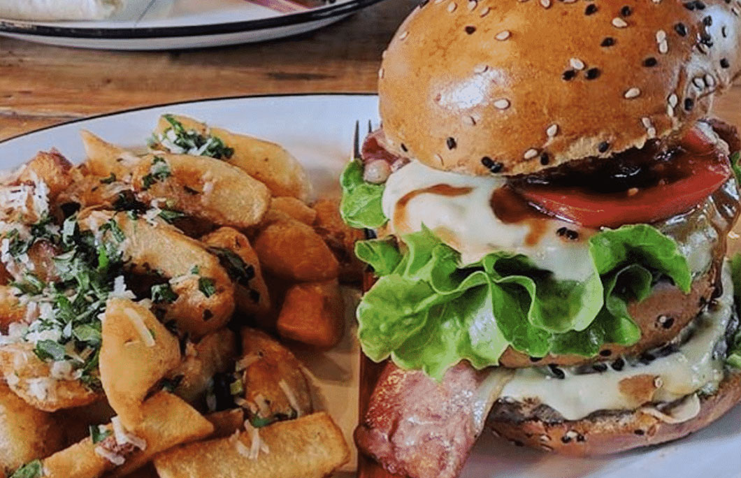 The 7 Best Burgers In Bucharest