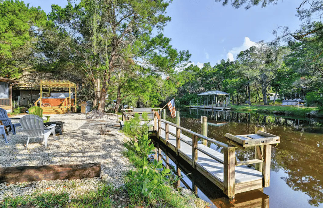 4. Canalfront Log Cabin- Homosassa