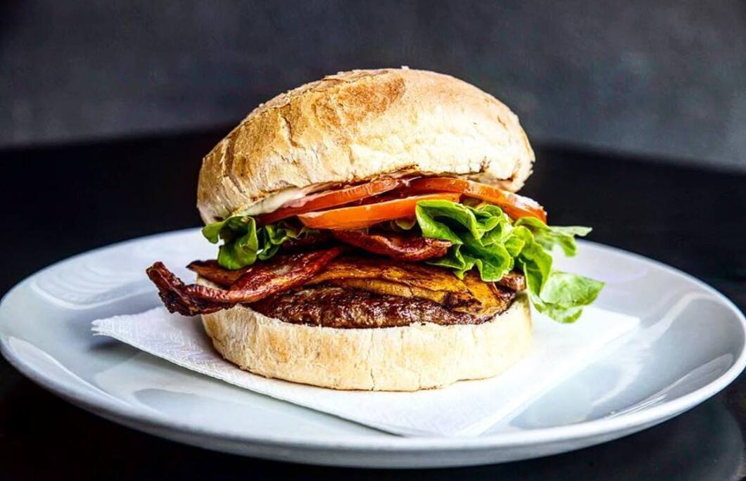 23. DA’Burger – New Farm