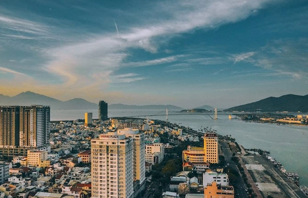 Da Nang takes its name for its watery location