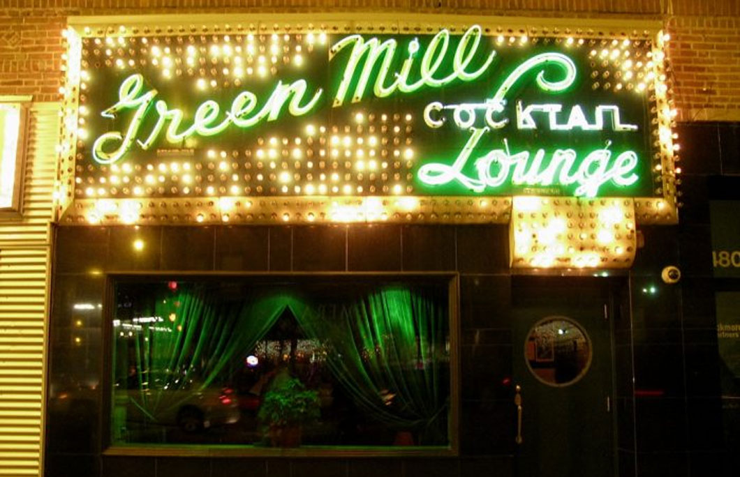 9. Drink like a mobster at the Green Mill Cocktail Lounge