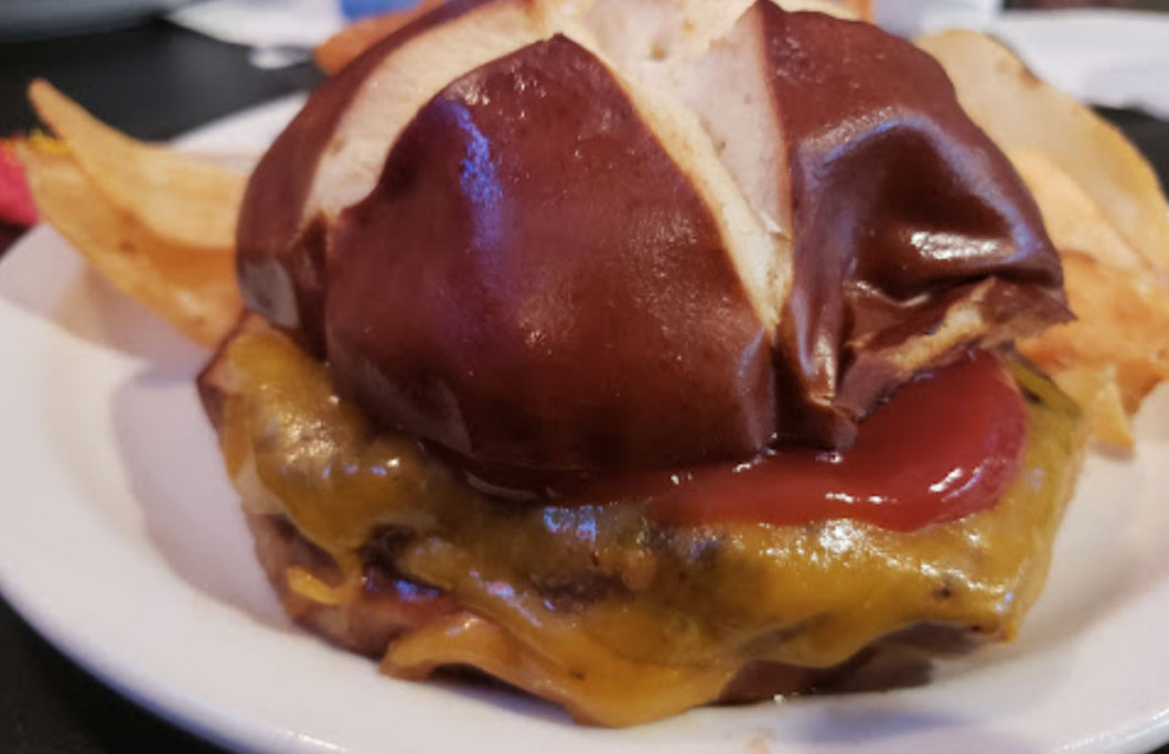 Fat Joe’s Bar & Grill – Fond du Lac