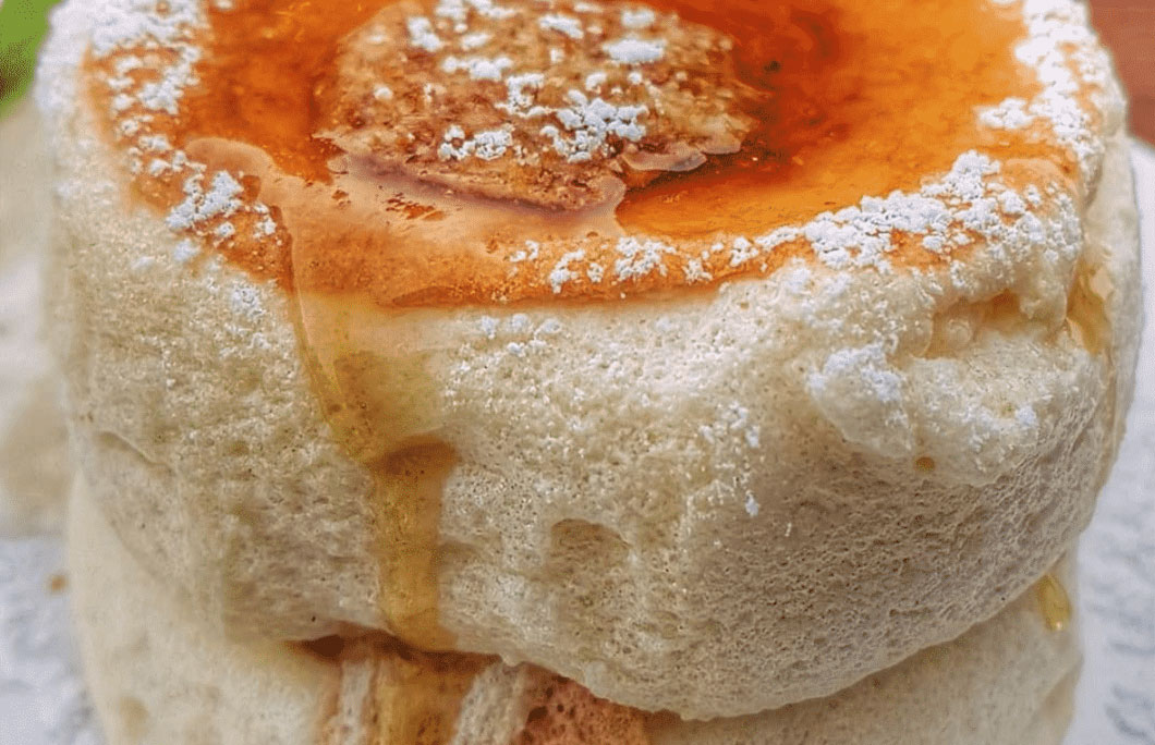 46. Fluffy Soufflé Pancakes – Fuwa Fuwa