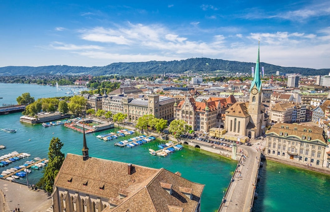 Accommodation in Bern or Zurich