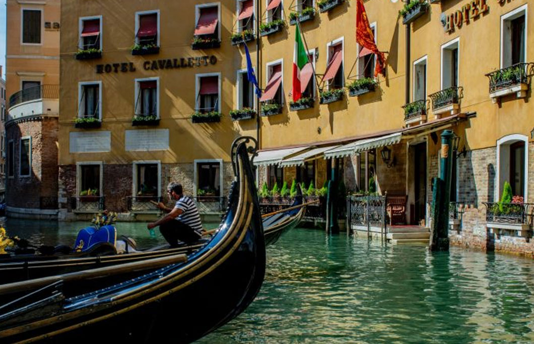 Hotels in Venice Or Milan