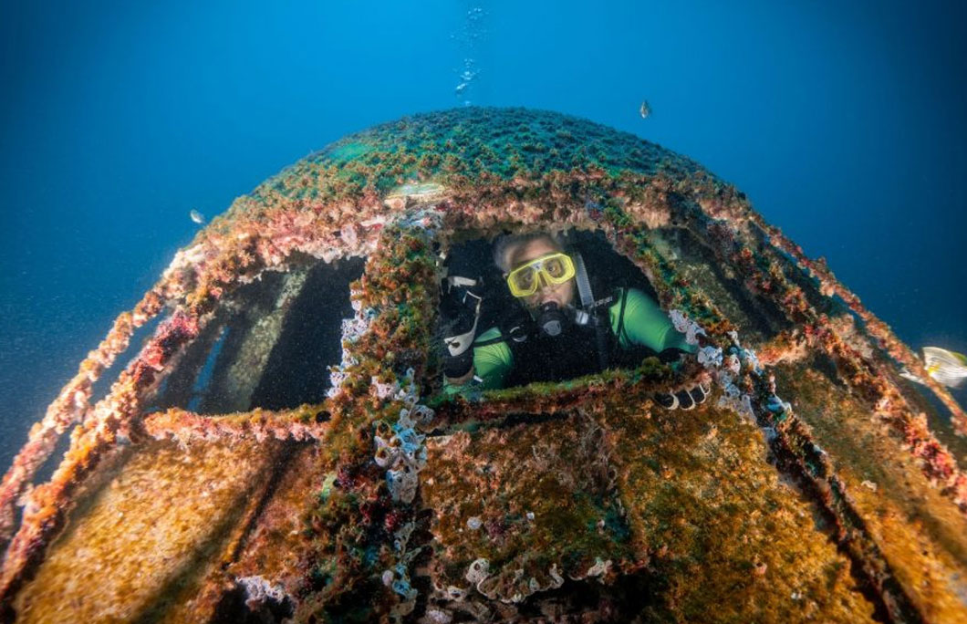 It Has the World’s Largest Underwater Themepark