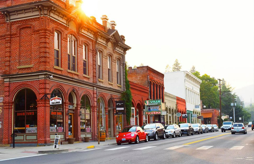 20 Best Small Towns in America - Small Towns Stuck in Time