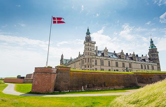 Kronborg & Frederiksborg Castles
