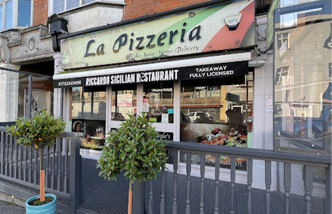 La Pizzeria