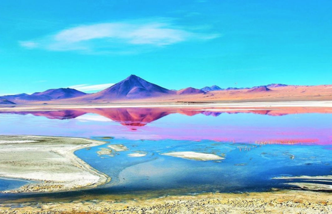 2. Laguna Colorada, Bolivia