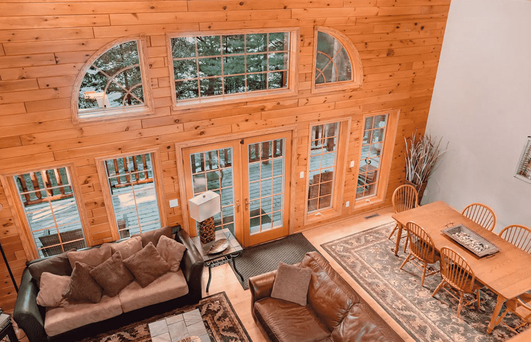 2. Lakeside Log Lodge – Wild Rose