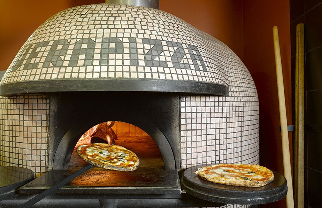 26. L’Antica Pizzeria da Michele – Naples, Italy