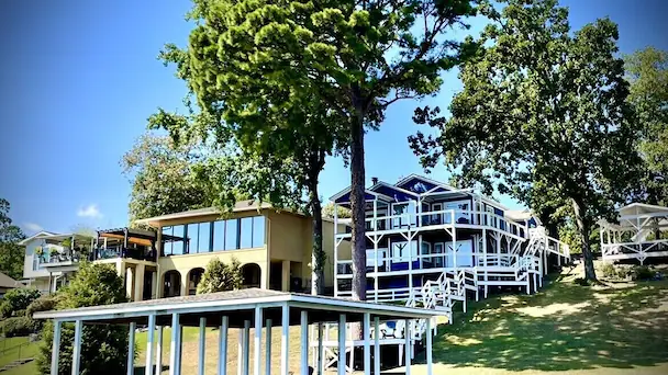 7. Main Channel Lake House – Hot Springs
