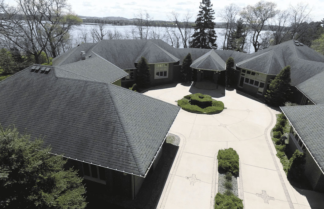 5. Mansion on Lake Tainter – Colfax